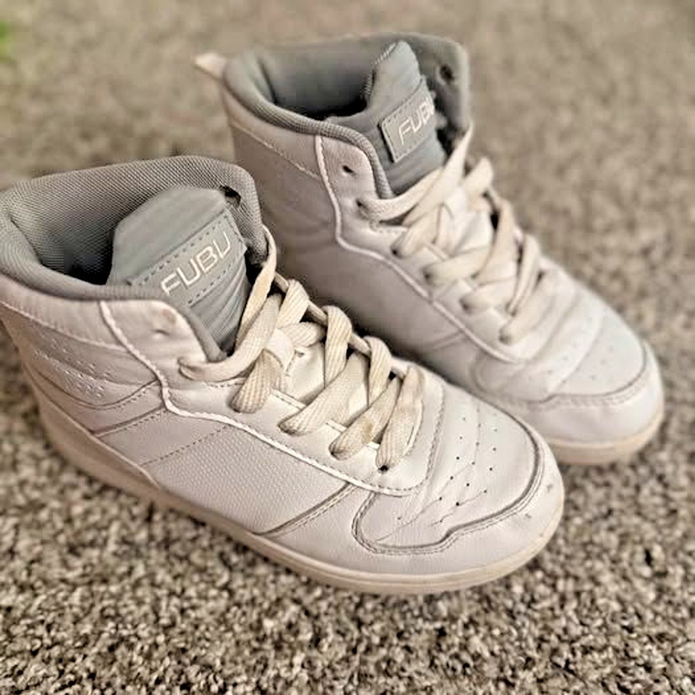 FUBU High‎ Top Sneakers Gray Boys Youth Kids Size 1 Shoes Athletic Basketball